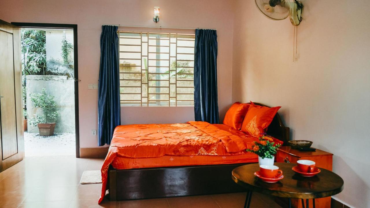 Lea'S Guesthouse And Restaurant Kampot Buitenkant foto