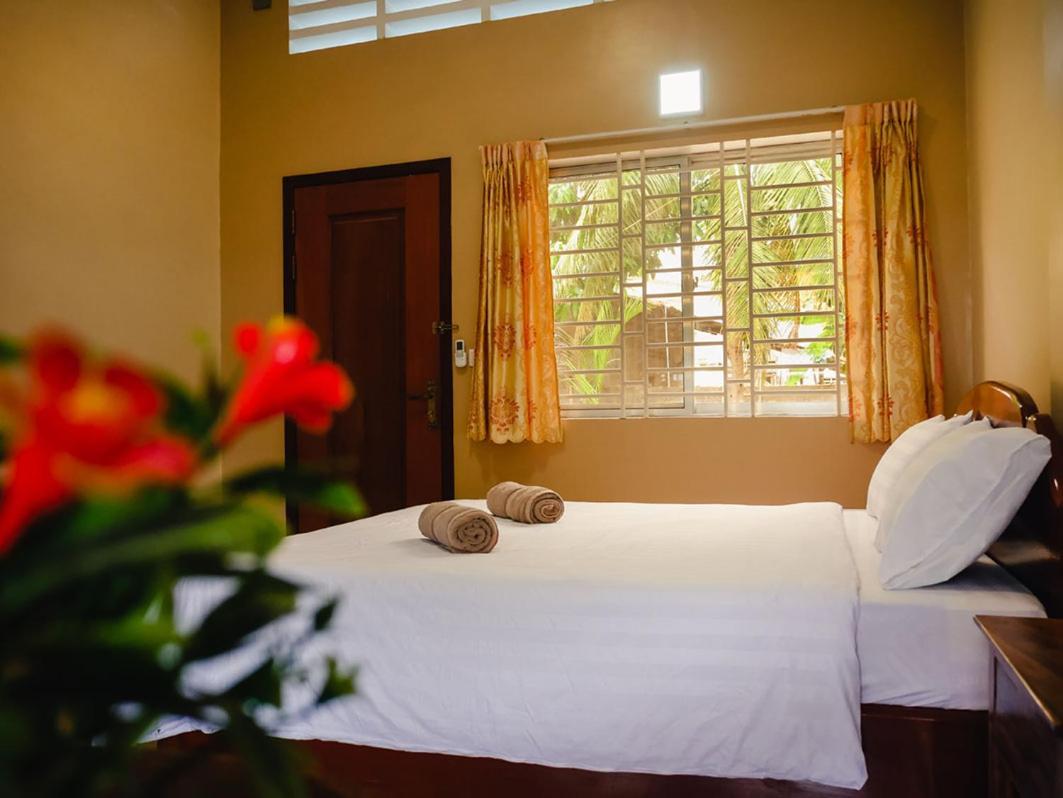 Lea'S Guesthouse And Restaurant Kampot Buitenkant foto